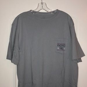 Gray Vineyard Vines Graphic T-shirt
